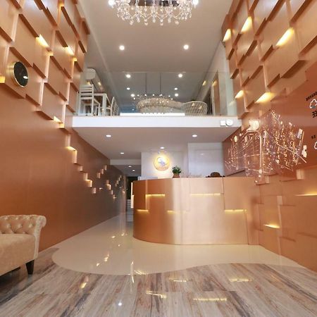 The Lol Elephant Hostel Бангкок Экстерьер фото