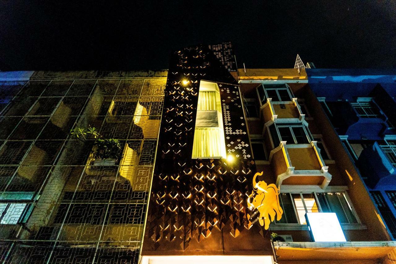 The Lol Elephant Hostel Бангкок Экстерьер фото