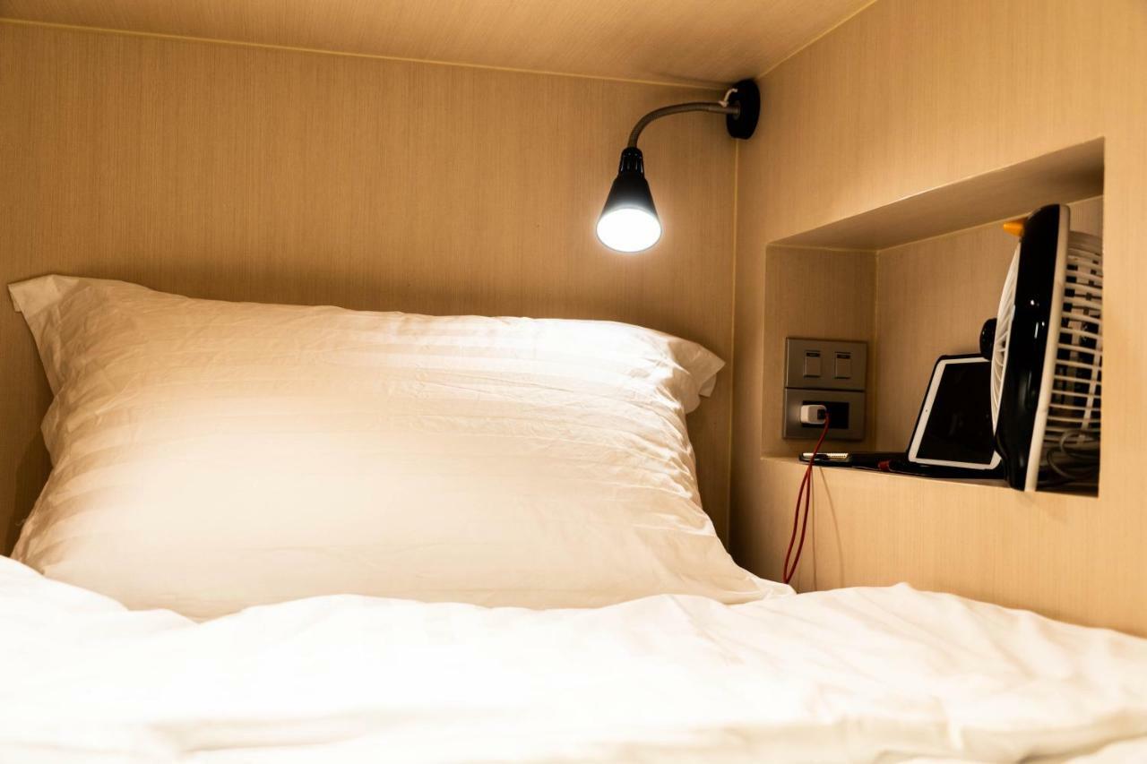 The Lol Elephant Hostel Бангкок Экстерьер фото