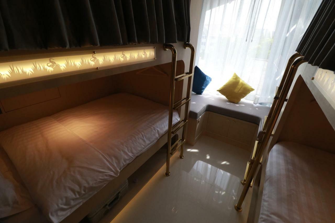 The Lol Elephant Hostel Бангкок Экстерьер фото